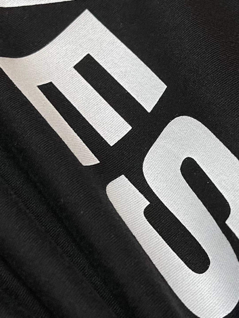 VETEMENTS Yes No Short-Sleeved T-shirt